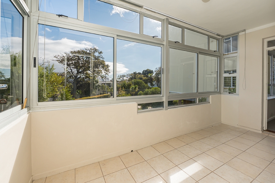 To Let 3 Bedroom Property for Rent in Kenilworth Upper Western Cape